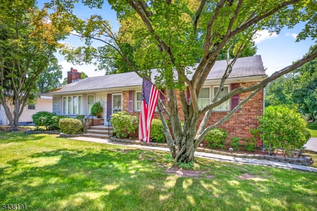 933 Franklin Ave, South Plainfield Boro, NJ 07080 — photo 3