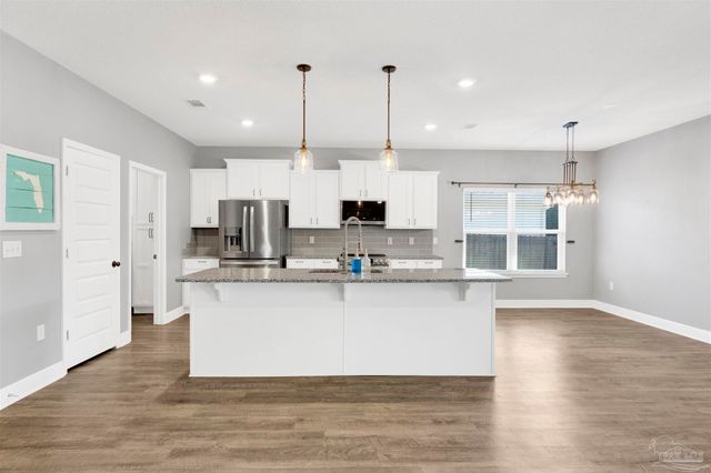 7907 Majestic Cypress Dr, Milton, FL 32583