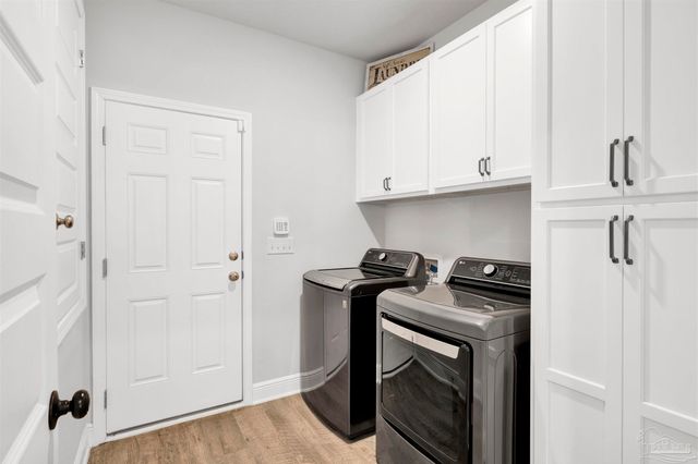 7907 Majestic Cypress Dr, Milton, FL 32583