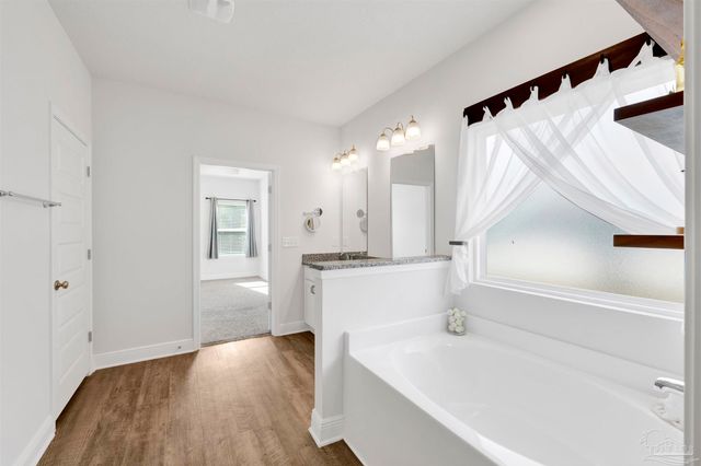 7907 Majestic Cypress Dr, Milton, FL 32583