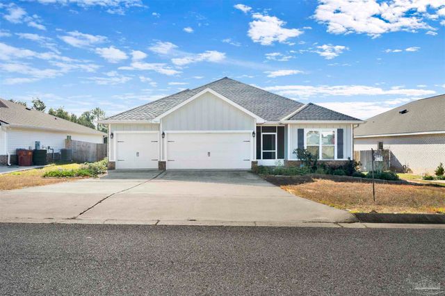 7907 Majestic Cypress Dr, Milton, FL 32583