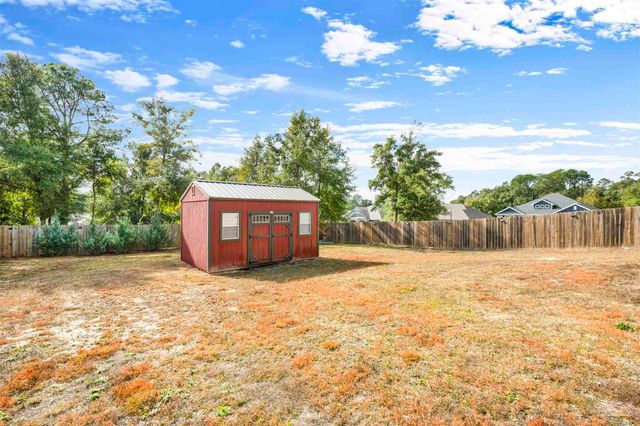 7907 Majestic Cypress Dr, Milton, FL 32583