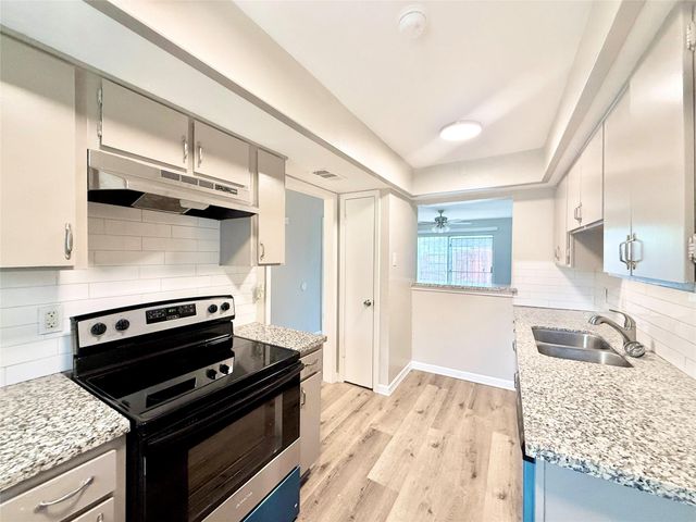 7980 Grove Ridge Drive, Houston, TX 77061