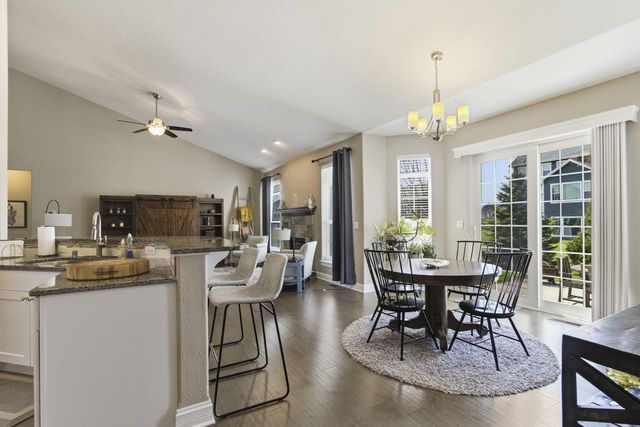 W47N863 Bobolink AVENUE, Cedarburg, WI 53012