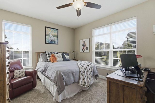 W47N863 Bobolink AVENUE, Cedarburg, WI 53012