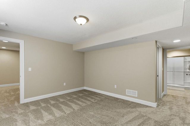 W47N863 Bobolink AVENUE, Cedarburg, WI 53012