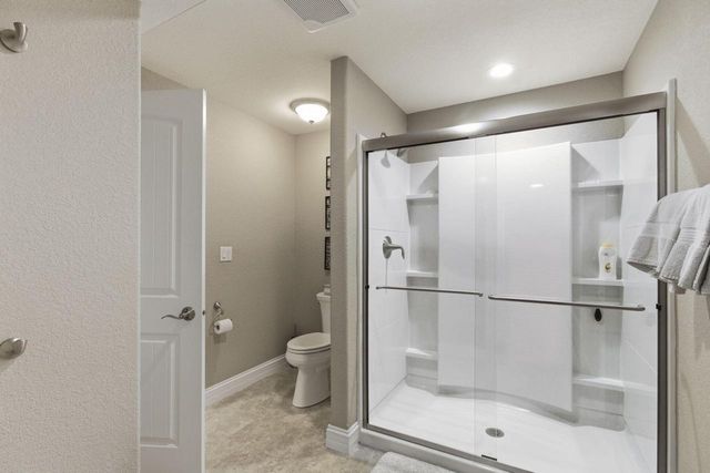 W47N863 Bobolink AVENUE, Cedarburg, WI 53012