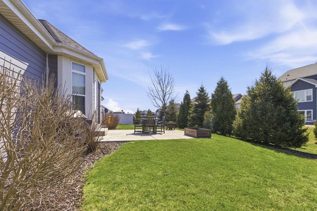 W47N863 Bobolink AVENUE, Cedarburg, WI 53012