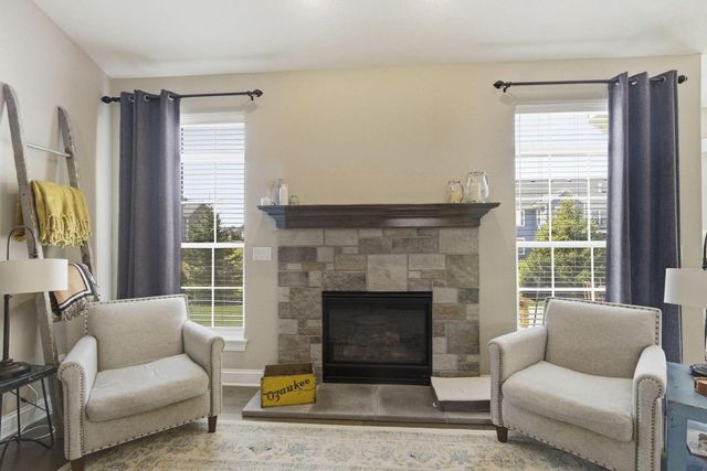W47N863 Bobolink AVENUE, Cedarburg, WI 53012