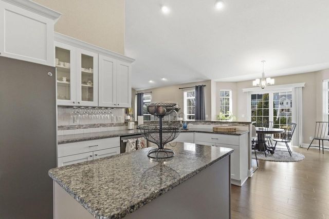 W47N863 Bobolink AVENUE, Cedarburg, WI 53012