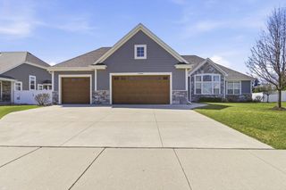 W47N863 Bobolink AVENUE, Cedarburg, WI 53012
