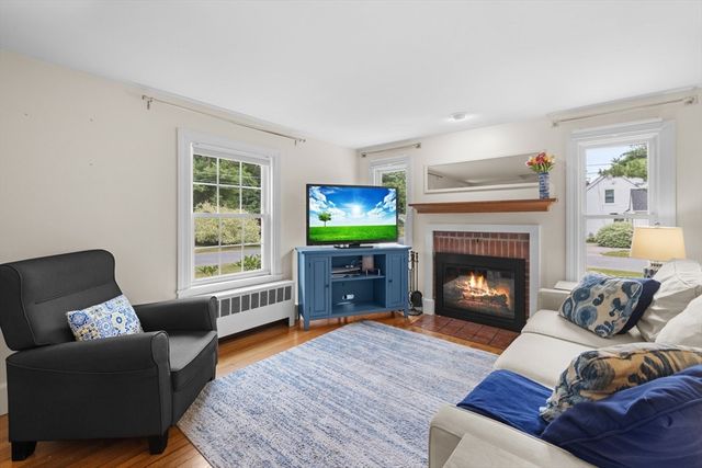 15 Walker Street, Westborough, MA 01581