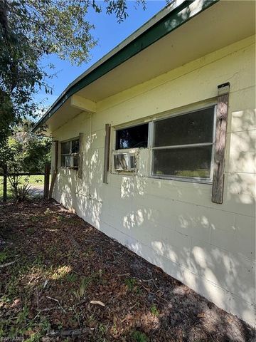 5915 Howard LN, Punta Gorda, FL 33950