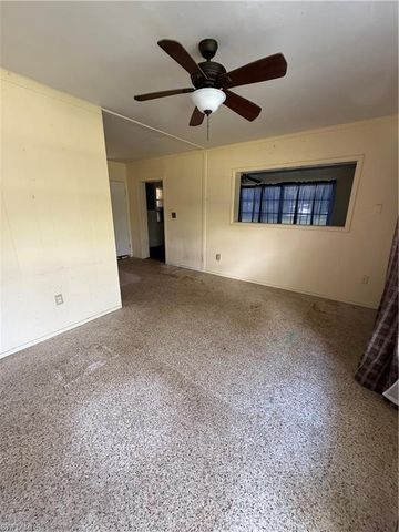 5915 Howard LN, Punta Gorda, FL 33950