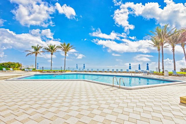 5200 N Ocean Drive 1004, Singer Island, FL 33404