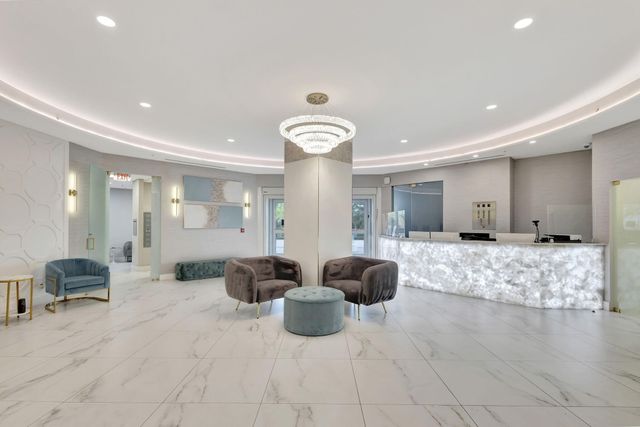 5200 N Ocean Drive 1004, Singer Island, FL 33404