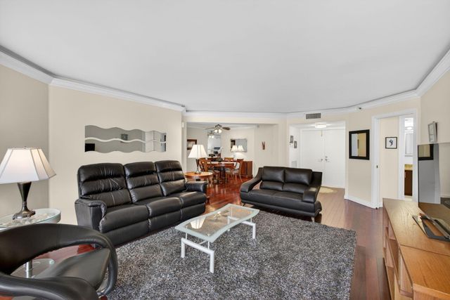5200 N Ocean Drive 1004, Singer Island, FL 33404