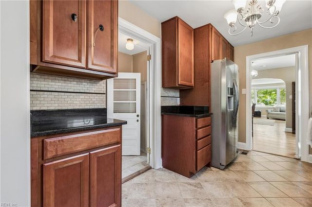9221 Saint George AVE, Norfolk, VA 23503
