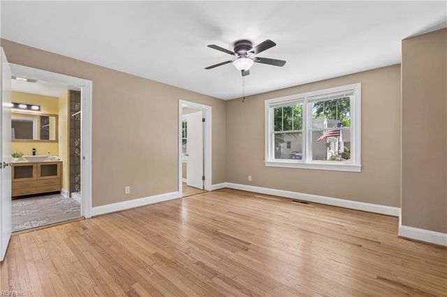 9221 Saint George AVE, Norfolk, VA 23503