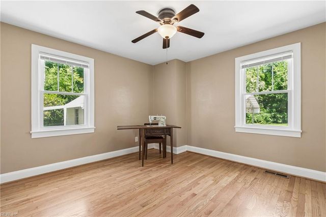 9221 Saint George AVE, Norfolk, VA 23503