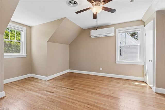 9221 Saint George AVE, Norfolk, VA 23503