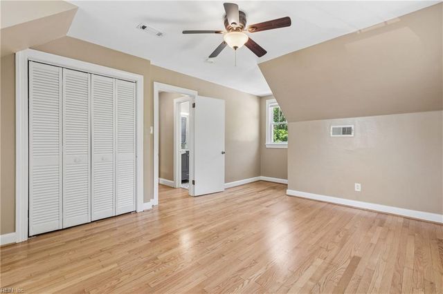 9221 Saint George AVE, Norfolk, VA 23503