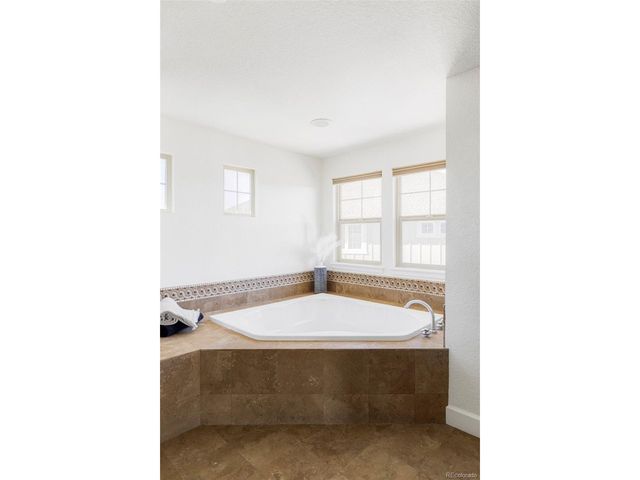 24980 E Roxbury Pl, Aurora, CO 80016