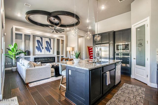 6716 RIO HACIENDAS Circle, El Paso, TX 79932