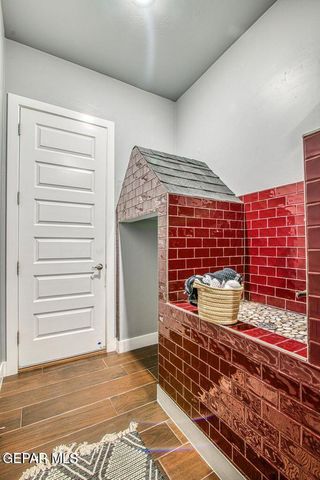 6716 RIO HACIENDAS Circle, El Paso, TX 79932