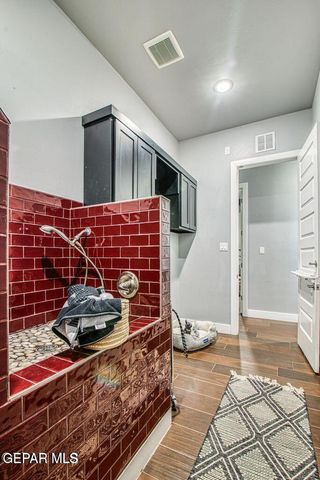 6716 RIO HACIENDAS Circle, El Paso, TX 79932