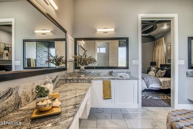 6716 RIO HACIENDAS Circle, El Paso, TX 79932