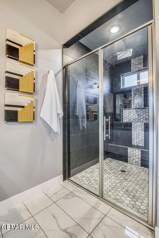 6716 RIO HACIENDAS Circle, El Paso, TX 79932