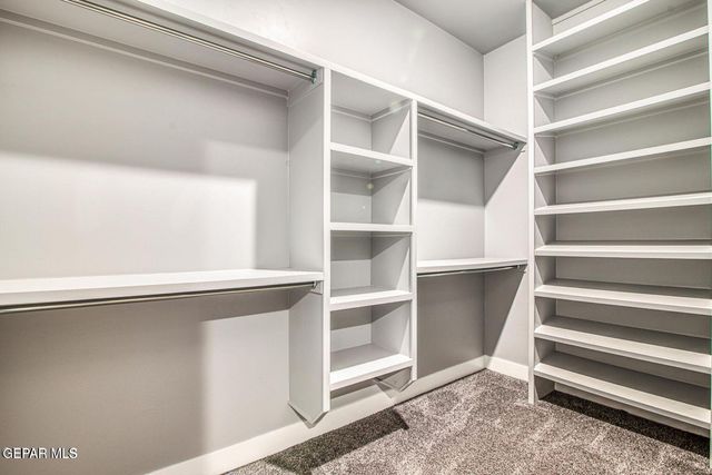 6716 RIO HACIENDAS Circle, El Paso, TX 79932