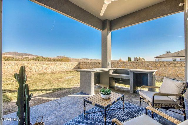 6716 RIO HACIENDAS Circle, El Paso, TX 79932