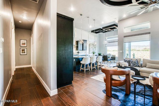 6716 RIO HACIENDAS Circle, El Paso, TX 79932