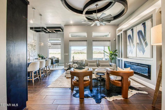 6716 RIO HACIENDAS Circle, El Paso, TX 79932