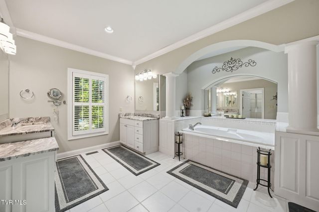 500 Magnolia Ridge Drive, Jonesborough, TN 37659