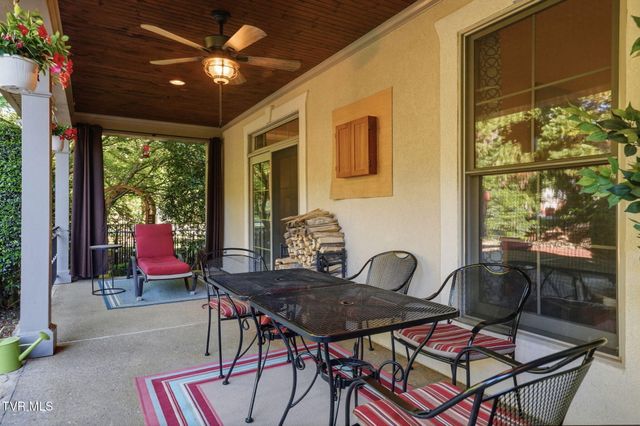 500 Magnolia Ridge Drive, Jonesborough, TN 37659