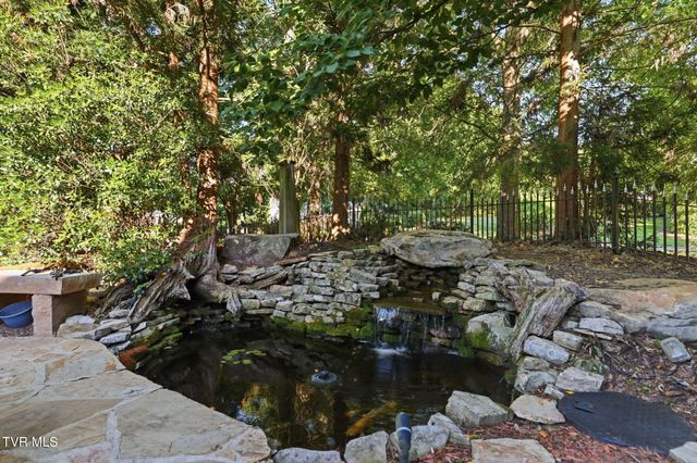 500 Magnolia Ridge Drive, Jonesborough, TN 37659