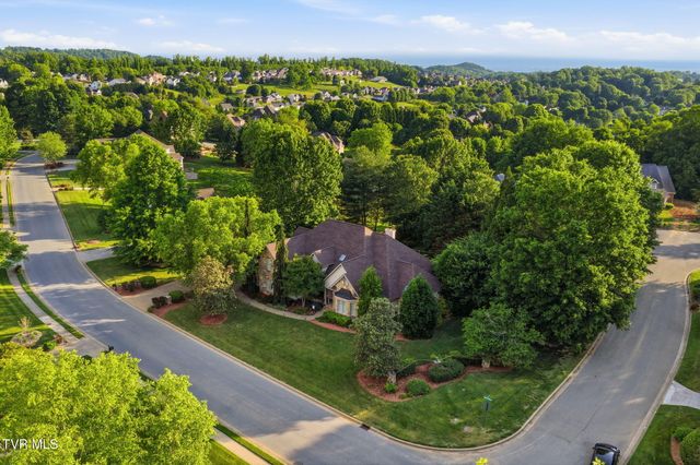 500 Magnolia Ridge Drive, Jonesborough, TN 37659