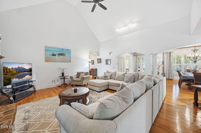 500 Magnolia Ridge Drive, Jonesborough, TN 37659