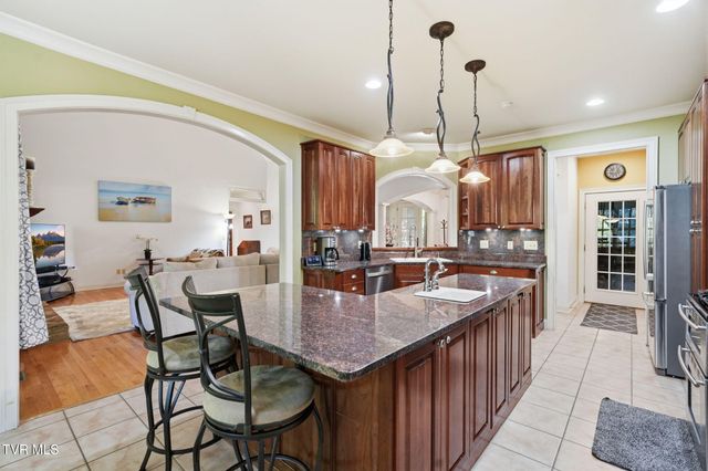 500 Magnolia Ridge Drive, Jonesborough, TN 37659