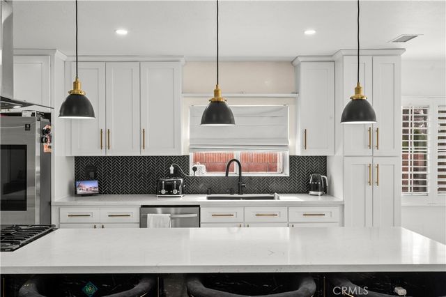 4512 Ostrom Ave, Lakewood, CA 90713