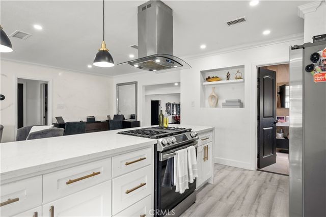 4512 Ostrom Ave, Lakewood, CA 90713