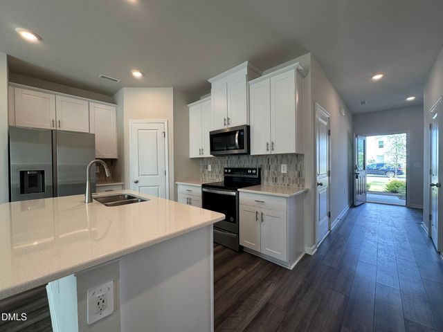 250 Brook Farm Lane, Fuquay Varina, NC 27526
