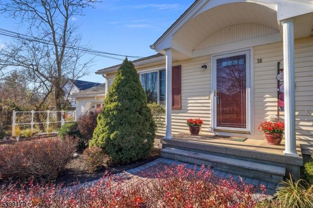 28 Duval St, Bridgewater Twp., NJ 08807