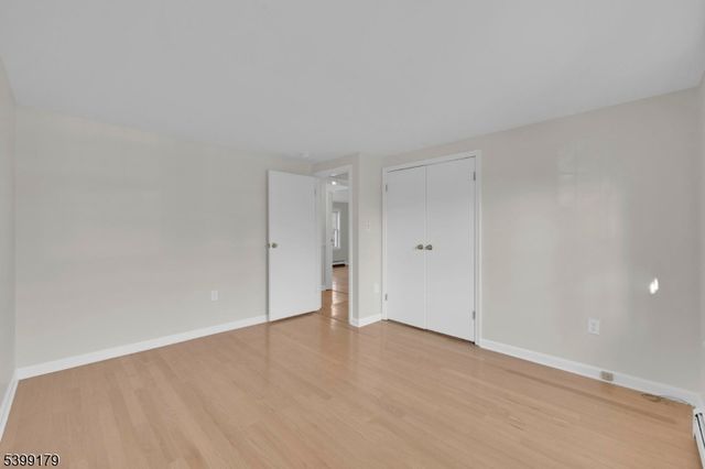 28 Duval St, Bridgewater Twp., NJ 08807