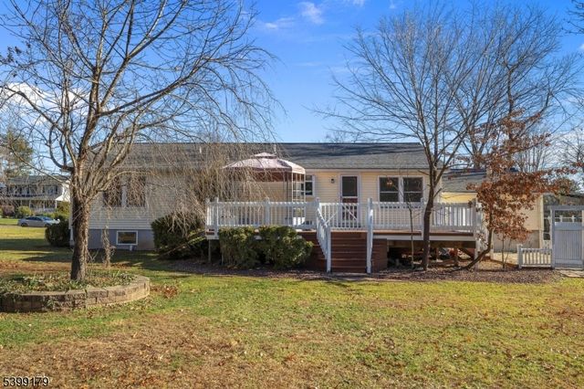 28 Duval St, Bridgewater Twp., NJ 08807