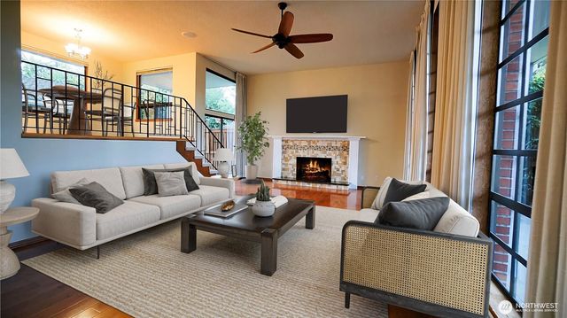 16902 28th Avenue SW, Burien, WA 98166