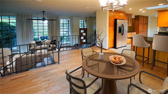 16902 28th Avenue SW, Burien, WA 98166